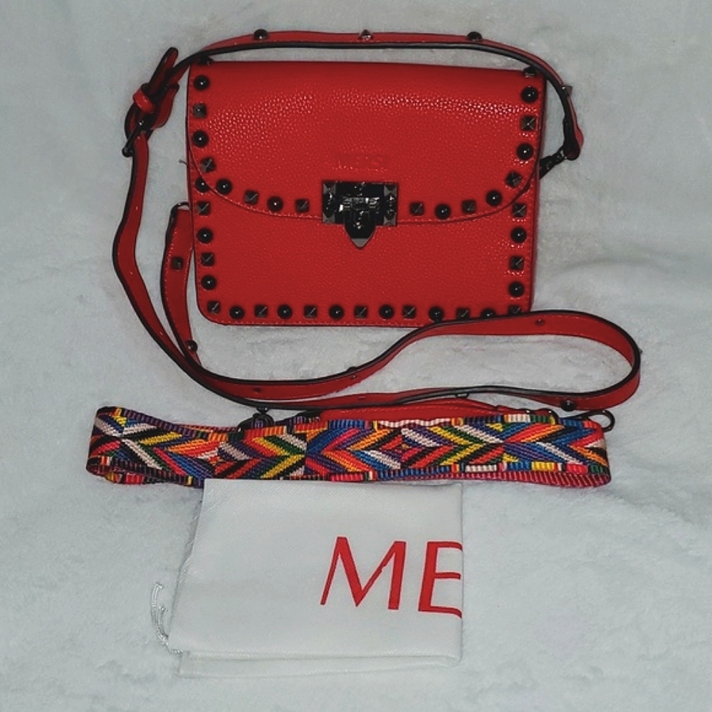 NWOT MERSI Ruby Crossbody Bag With 2 Adjustable Straps